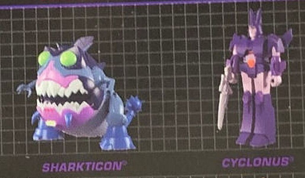 ReAction Transformers Sharkticon Cyclonus Image  (6 of 7)